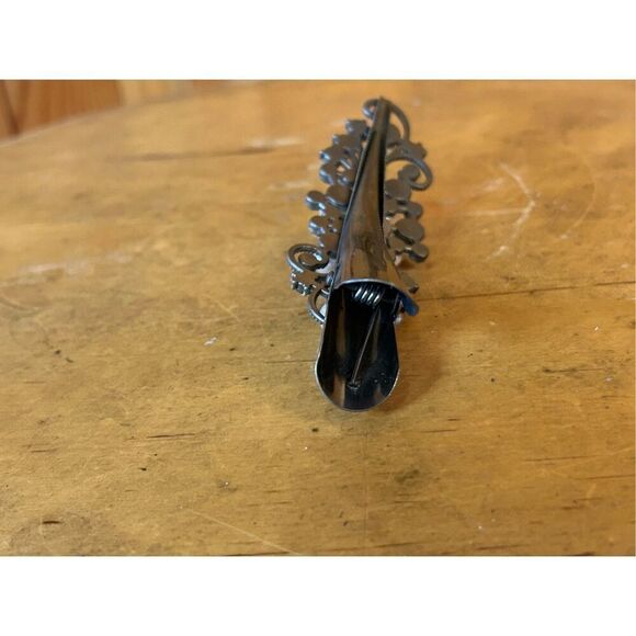 Vintage Rhinestone Studded Alligator Hair Clip (8216) - Picture 5 of 5